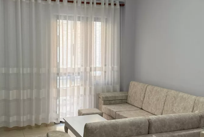 Shtepi me qera Apartament ne Tirane, 2+1, Mobilimi E mobiluar, Pagesa 35,000  Leke.