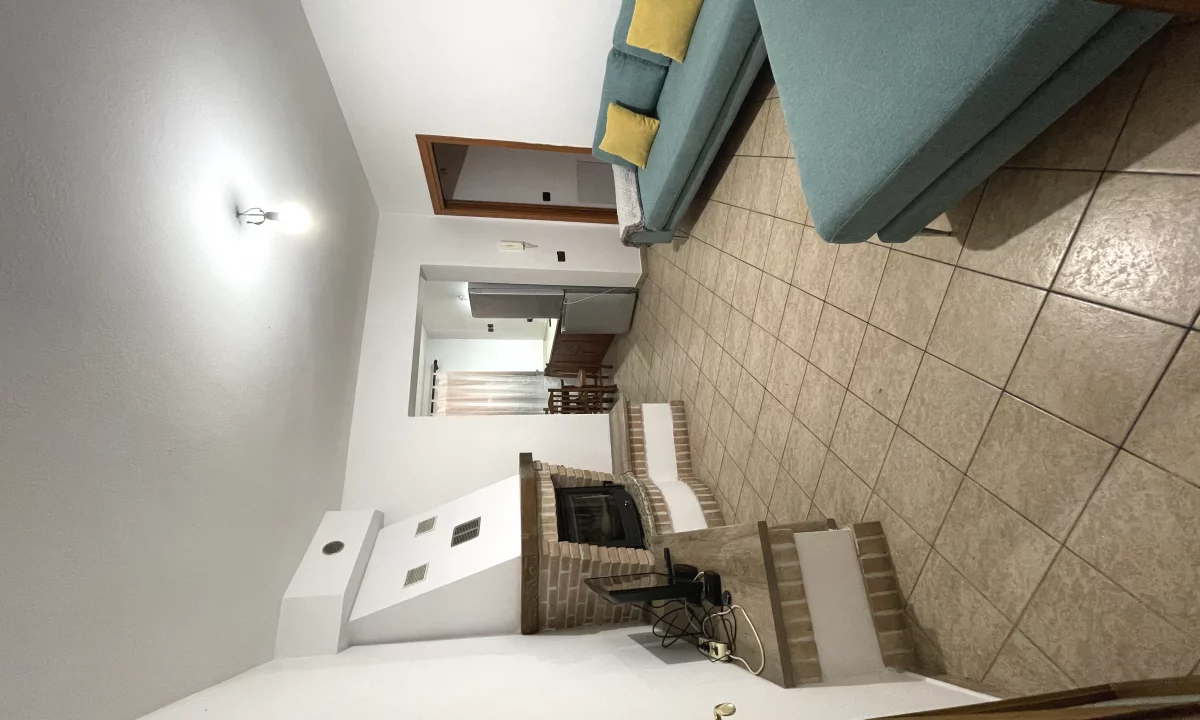 Shtepi me qera Apartament ne Tirane, 2+1, Mobilimi E mobiluar, Pagesa 40,000  Leke.