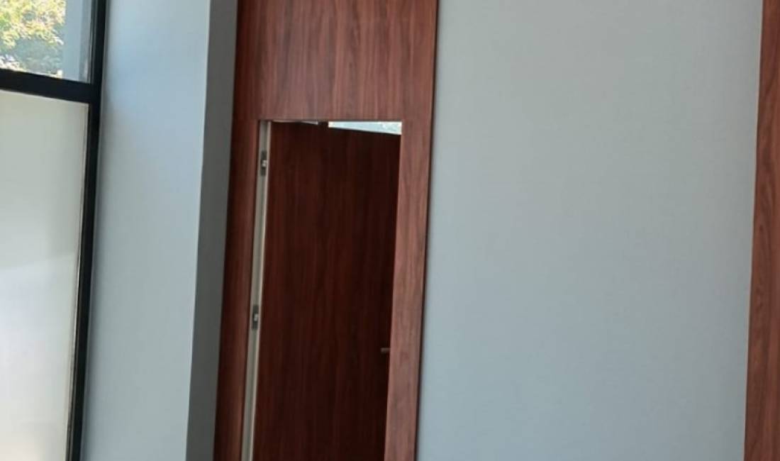 Qera, Ambient Komercial , rruga 21 Dhjetori