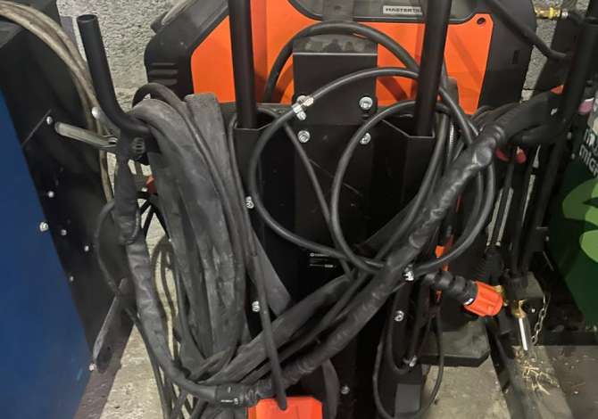 Pajisje biznesi ne shitje ne Lezhe - 4,500 Euro