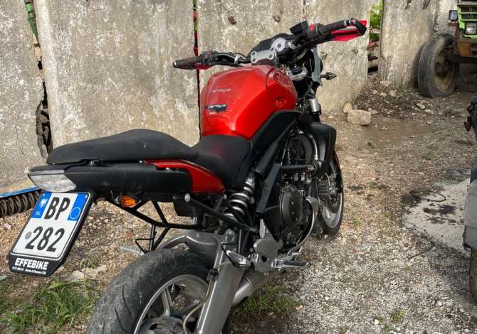 Moto e Scooter in vendita a Alessio - 3,000 Euro