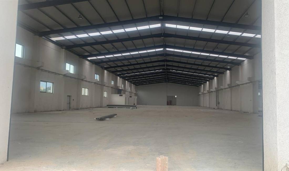 🏡 Jepet Kapanon me qira me siperfaqje 2330 ne Kamez