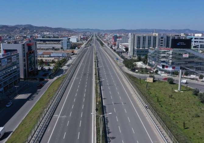 Ambient biznesi me qera 4+1 ne Tirane - 600 Euro