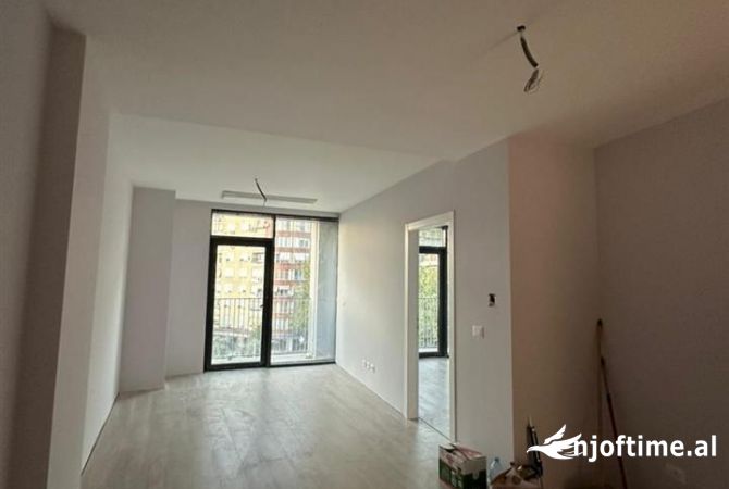 🏡 Jepet ambjent biznesi me qira te Lake View, Rruga e Kosovareve