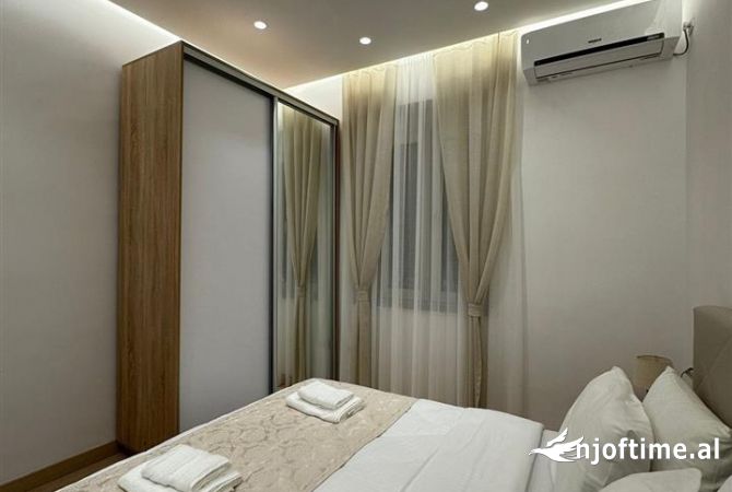 Business Property in Sale 1+1 in Tirana - 80 Euro