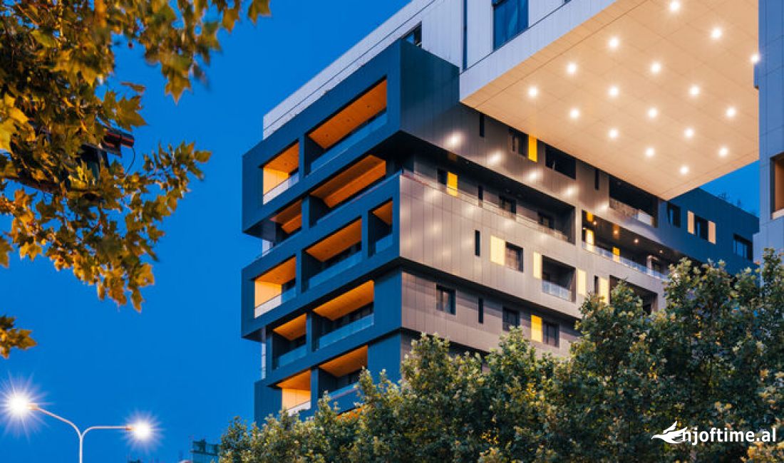 🏡 Shitet Amient Biznesi te Kompleksi Square 21 