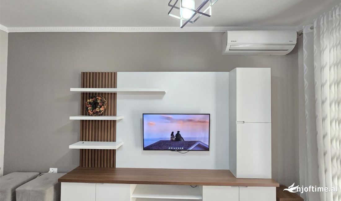 Shtepi ne shitje Apartament ne Tirane, 2+1, Mobilimi E mobiluar, Pagesa 190,000  Euro.