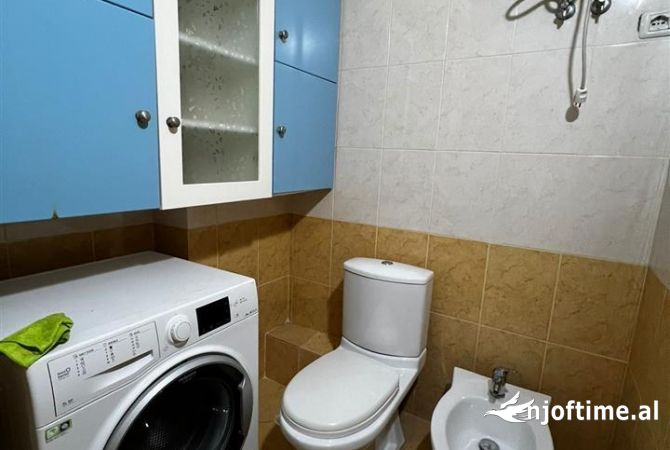 Shtepi ne shitje Apartament ne Tirane, 1+1, Mobilimi E mobiluar, Pagesa 120,000  Euro.