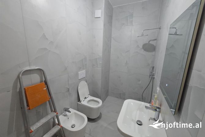 Shtepi me qera Apartament ne Tirane, 1+1, Mobilimi E mobiluar, Pagesa 400  Euro.