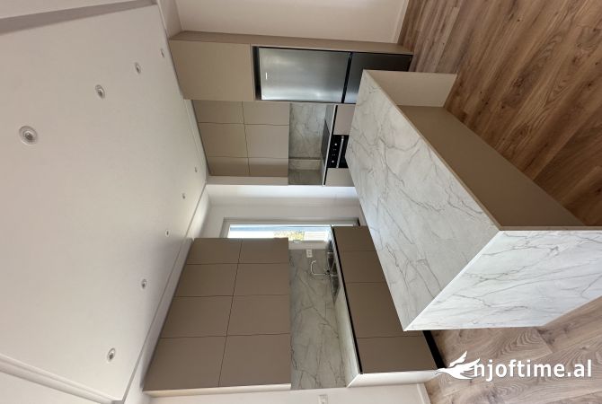 Shtepi me qera Vila Luksoze ne Tirane, 5+1, Mobilimi Pjeserisht e mobiluar, Pagesa 3,000  Euro.