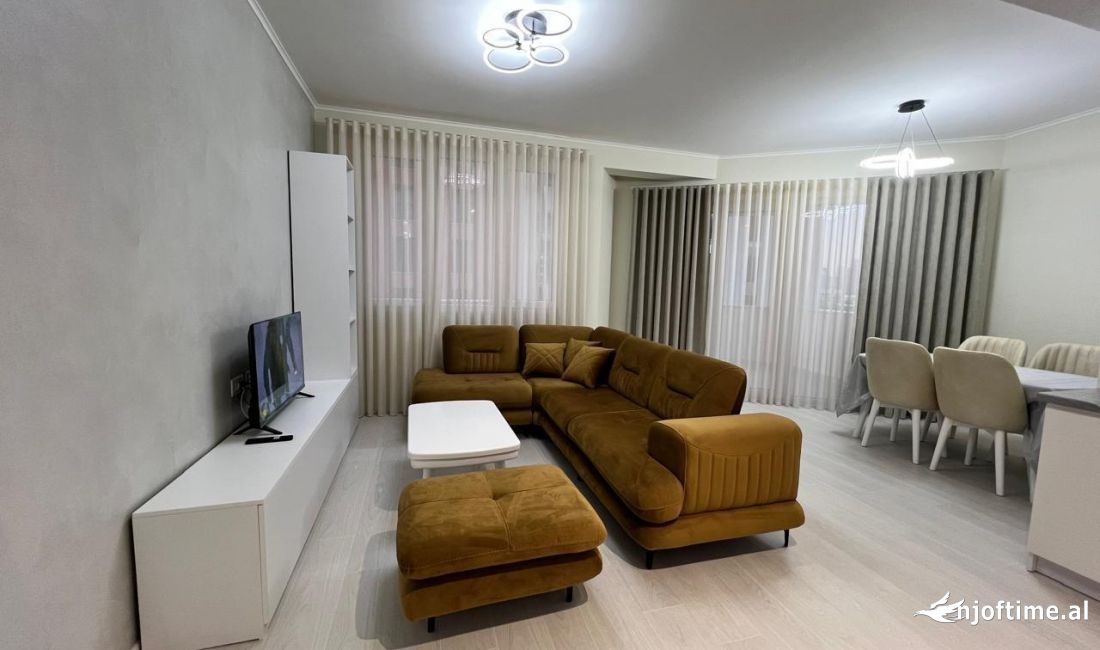 Shtepi me qera Apartament ne Tirane, 2+1, Mobilimi E mobiluar, Pagesa 750  Euro.