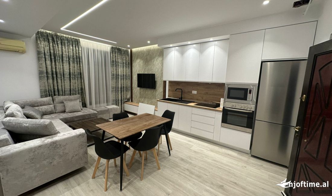 Shtepi me qera Apartament ne Tirane, 1+1, Mobilimi E mobiluar, Pagesa 650  Euro.