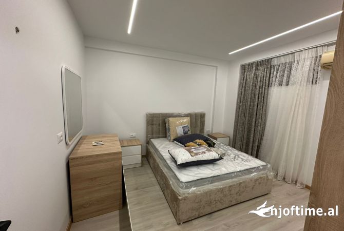 Shtepi me qera Apartament ne Tirane, 1+1, Mobilimi E mobiluar, Pagesa 650  Euro.
