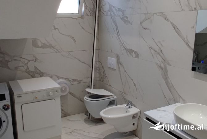 🏡 Jepet Ambienti Biznesi me Qira te Parku Olimpik, Komuna e Parisit