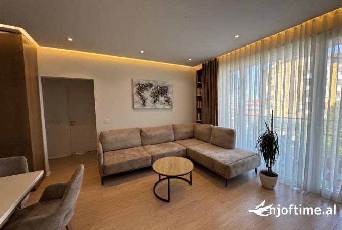 Shtepi ne shitje Apartament ne Tirane, 2+1, Mobilimi E mobiluar, Pagesa 245,000  Euro.