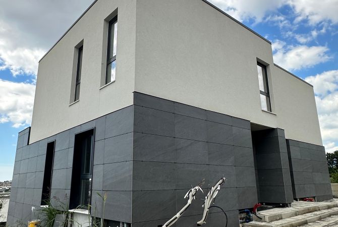 Villa di lusso in vendita a Tirana 3+1, Vuoto