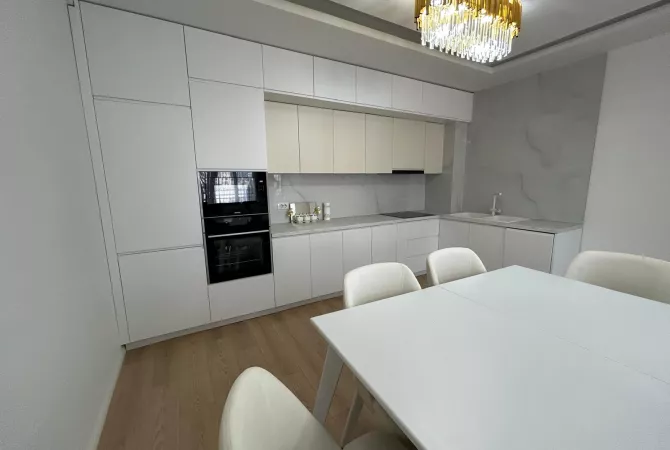 Shtepi me qera Apartament ne Tirane, 2+1, Mobilimi E mobiluar, Pagesa 900  Euro.
