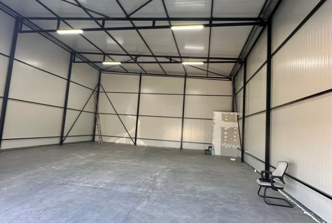 Business Property for Rent 4+1 in Tirana - 800 Euro