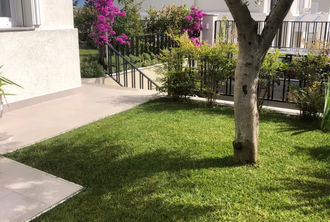 Shtepi me qera Vila Luksoze ne Tirane, 4+1, Mobilimi E mobiluar, Pagesa 2,500  Euro.