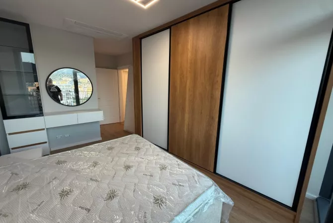 Shtepi me qera Apartament ne Tirane, 2+1, Mobilimi E mobiluar, Pagesa 1,700  Euro.