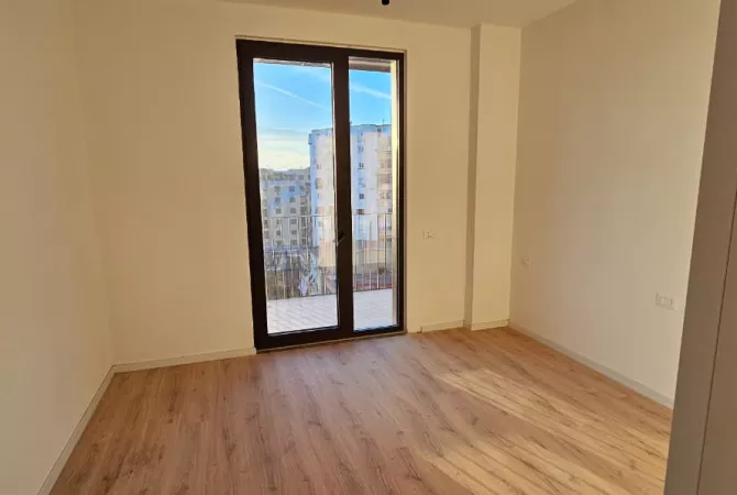 Shtepi ne shitje Apartament ne Tirane, 2+1, Mobilimi Bosh, pa mobiluar, Pagesa 397,000  Euro.