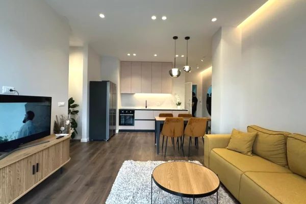 Shtepi me qera Apartament ne Tirane, 2+1, Mobilimi E mobiluar, Pagesa 1,100  Euro.