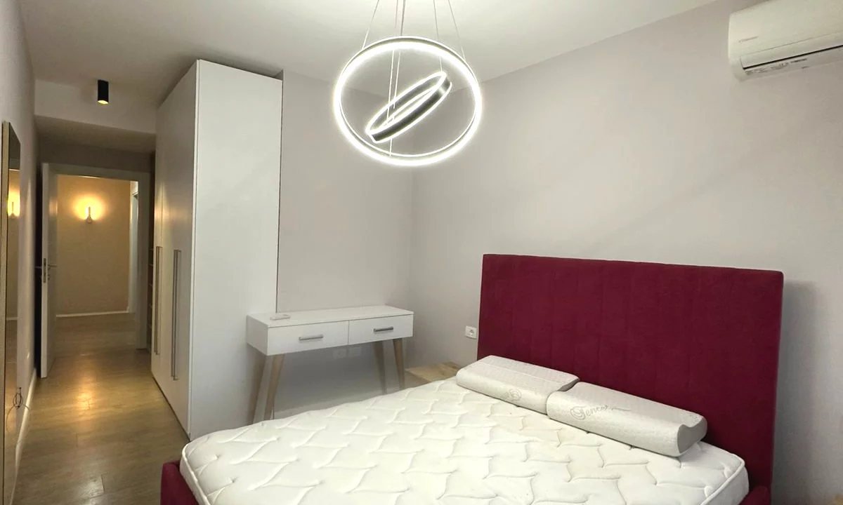 Shtepi ne shitje Duplex(shtepi me 2 kate) ne Tirane, 2+1, Mobilimi E mobiluar, Pagesa 224,000  Euro.