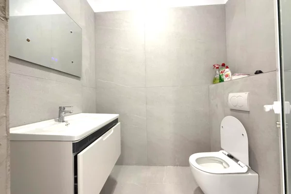 🏡 Shitet Ambient Biznesi ne Godine e Re, Rruga e Kavajes 