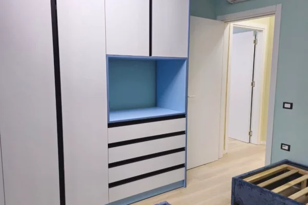 Shtepi me qera Apartament ne Tirane, 2+1, Mobilimi E mobiluar, Pagesa 1,200  Euro.