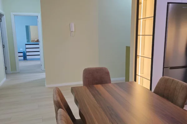 Shtepi me qera Apartament ne Tirane, 2+1, Mobilimi E mobiluar, Pagesa 1,200  Euro.