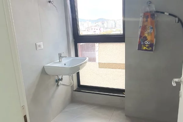 🏡 Jepet ambient biznesi me qira te Garden Building 