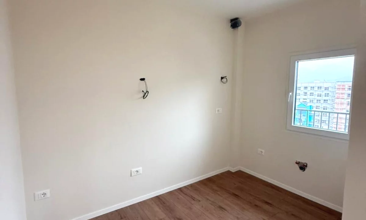 Appartamento in vendita a Tirana 1+1, Vuoto
