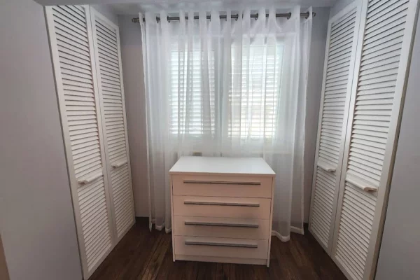 Shtepi me qera Apartament ne Tirane, 2+1, Mobilimi E mobiluar, Pagesa 1,175  Euro.