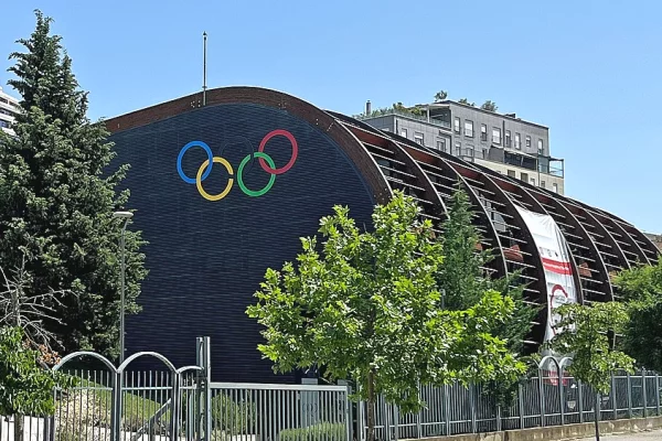 Shtepi me qera Apartament ne Tirane, 2+1, Mobilimi E mobiluar, Pagesa 1,400  Euro.