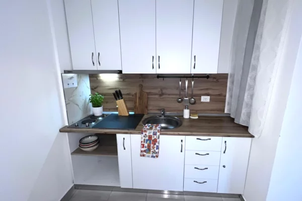 Appartamento in vendita a Durazzo 1+1, Arredato