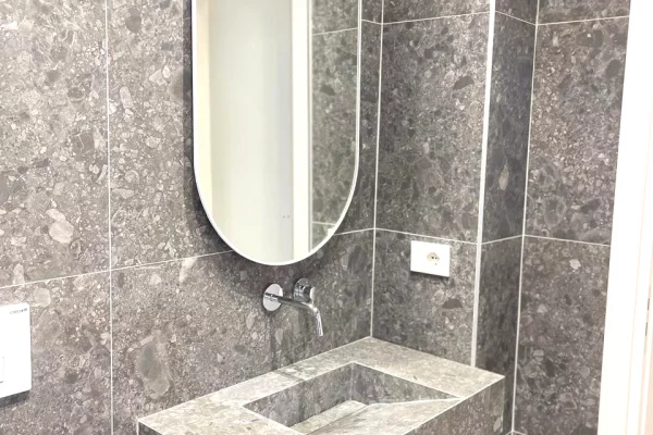 Shtepi me qera Apartament ne Tirane, 1+1, Mobilimi E mobiluar, Pagesa 1,150  Euro.