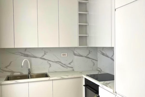 Shtepi me qera Apartament ne Tirane, 1+1, Mobilimi E mobiluar, Pagesa 1,150  Euro.