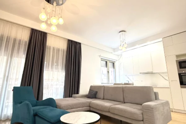 Shtepi me qera Apartament ne Tirane, 2+1, Mobilimi E mobiluar, Pagesa 120,000  Leke.