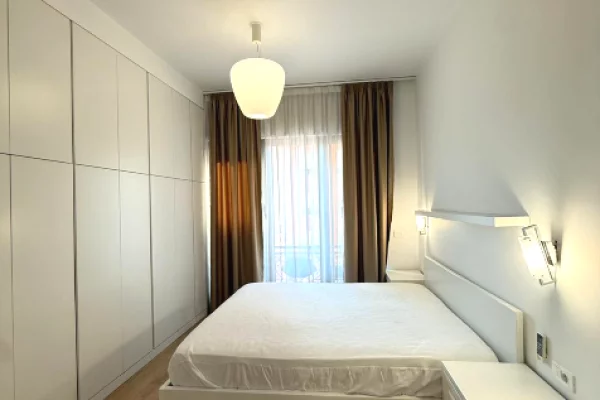 Shtepi me qera Apartament ne Tirane, 2+1, Mobilimi E mobiluar, Pagesa 120,000  Leke.