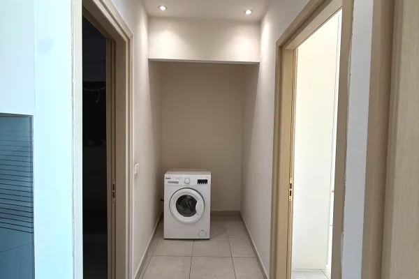 Appartamento in vendita a Tirana 2+1, Arredato