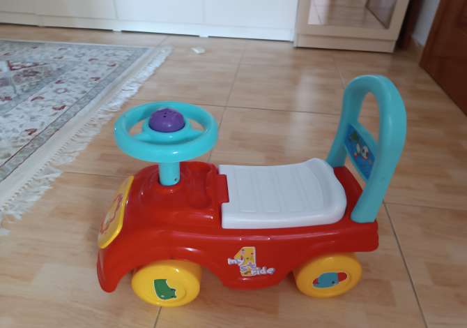 Veshje dhe Aksesor per Femije ne Tirane - 3,500 Leke