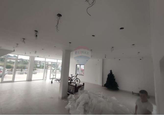 Ambient biznesi me qera 1+1 ne Tirane - 350 Euro