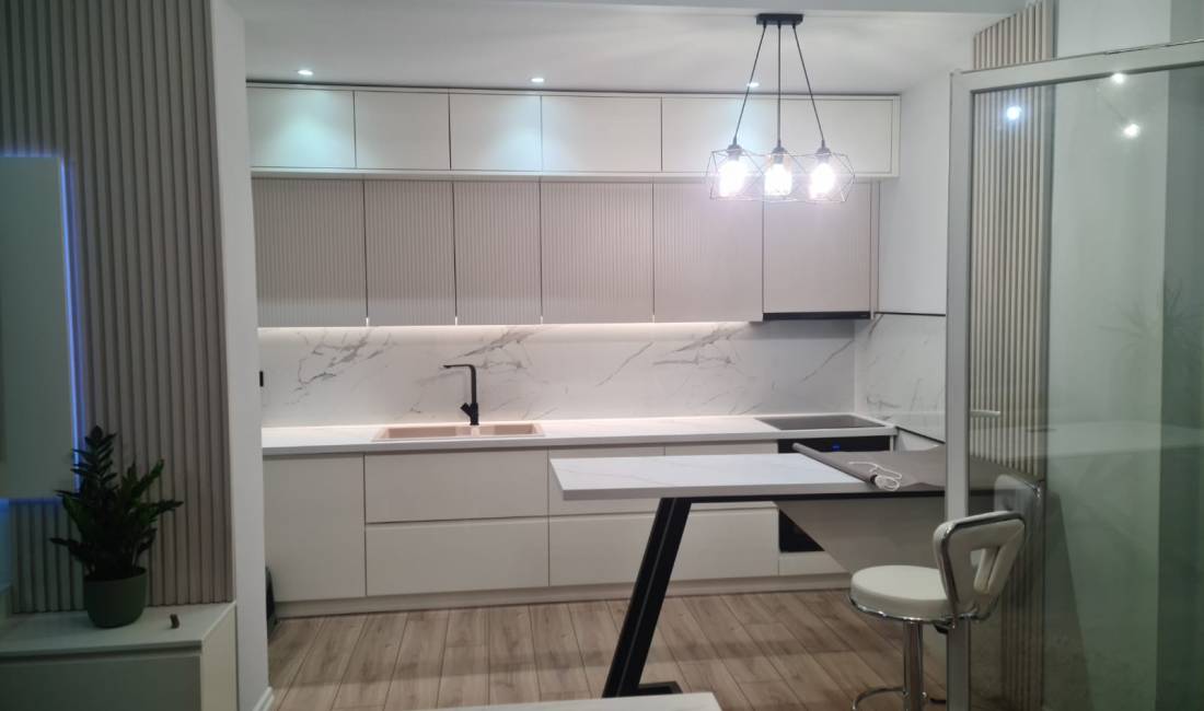 Shtepi me qera Apartament ne Tirane, 3+1, Mobilimi E mobiluar, Pagesa 550  Euro.