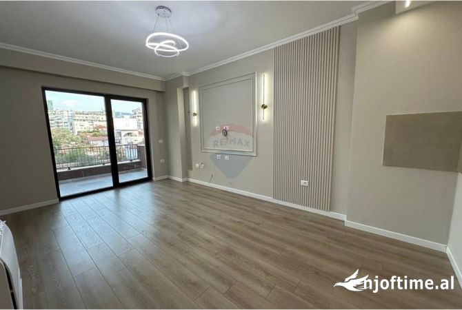 Apartament 2+1 per qira Rruga Myslym Shyri per Zyre