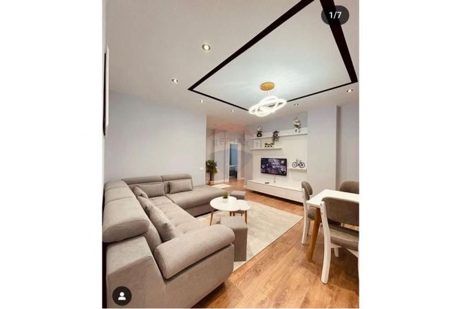 Jepet me qira apartament 2+1 te ish Parku
