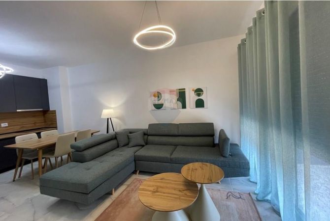 Apartament 2+1 me qira te Fusha e Aviacionit