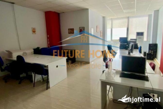 Business Property in Sale 3+1 in Tirana - 2,275,000 Euro
