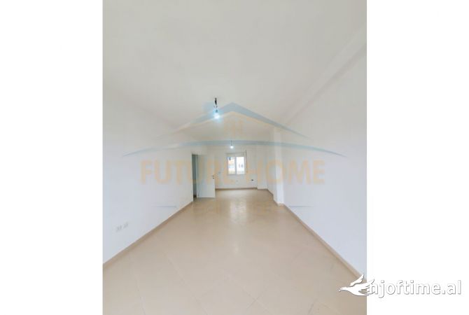 Shitet Apartament 2+1+Depo, Fresku, Tiranë