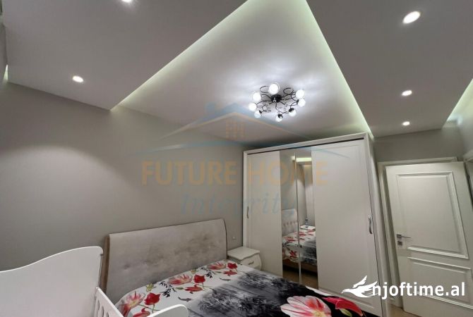 Shtepi ne shitje Apartament ne Tirane, 2+1, Mobilimi E mobiluar, Pagesa 250,000  Euro.