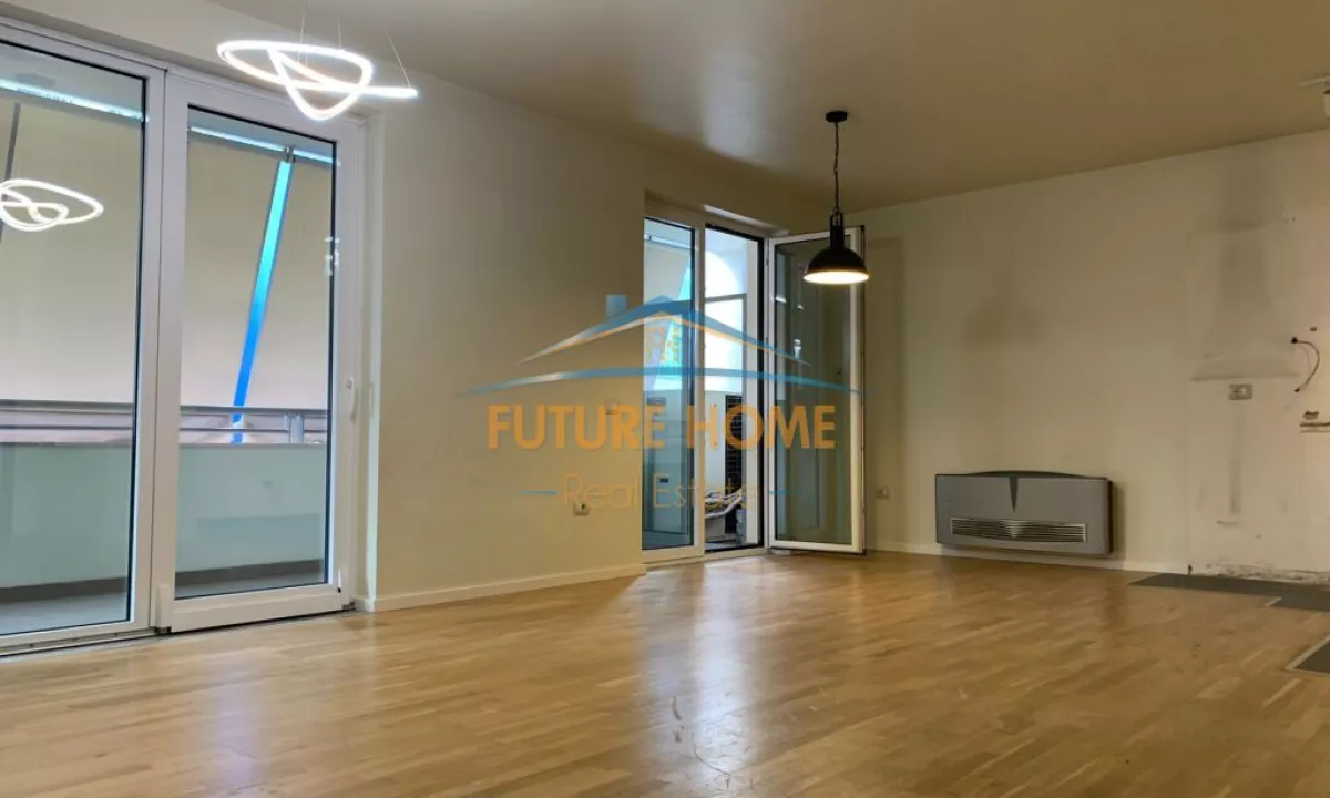 Ambient per Zyra Per Qera, Rruga Sami Frasheri, Shkolla Petro Nini.